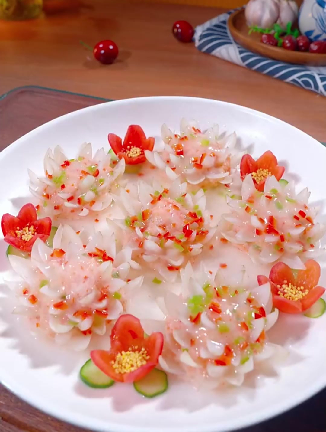 年夜饭第十一道菜 好事莲莲 寓意来年好运连连 心想事成