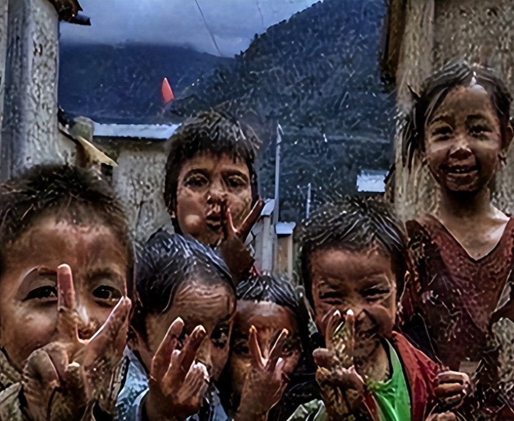 流浪200年2003年达曼人终于加入中国籍如今家家悬挂五星红旗