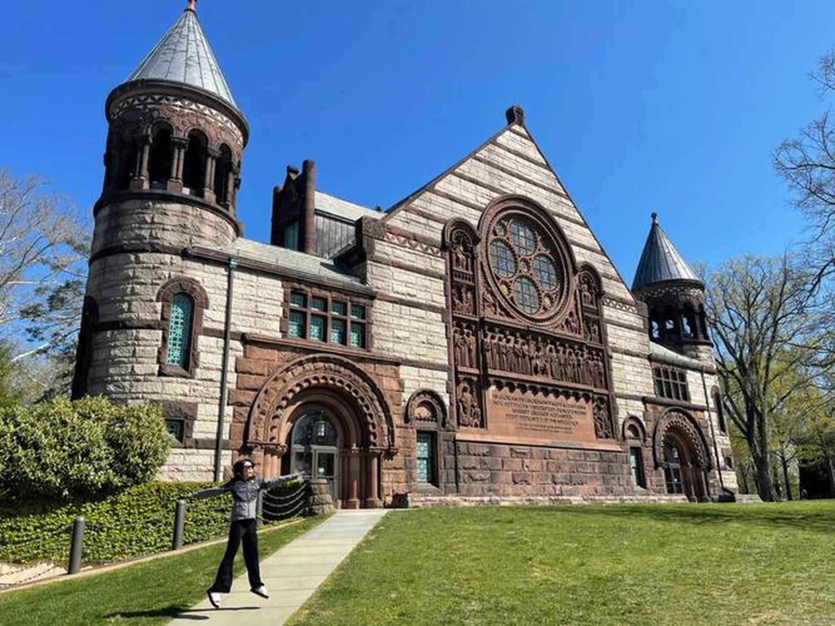 普林斯顿大学是美国新泽西州的私立研究型大学,2023年u.s.