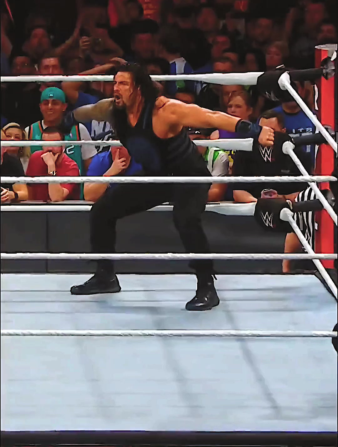 wwe,当罗门伦斯的飞冲肩,遇上兰迪奥顿的rko