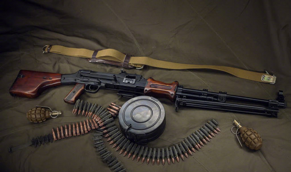 世界名枪:国产56枪族的"丰碑"——56式轻机枪