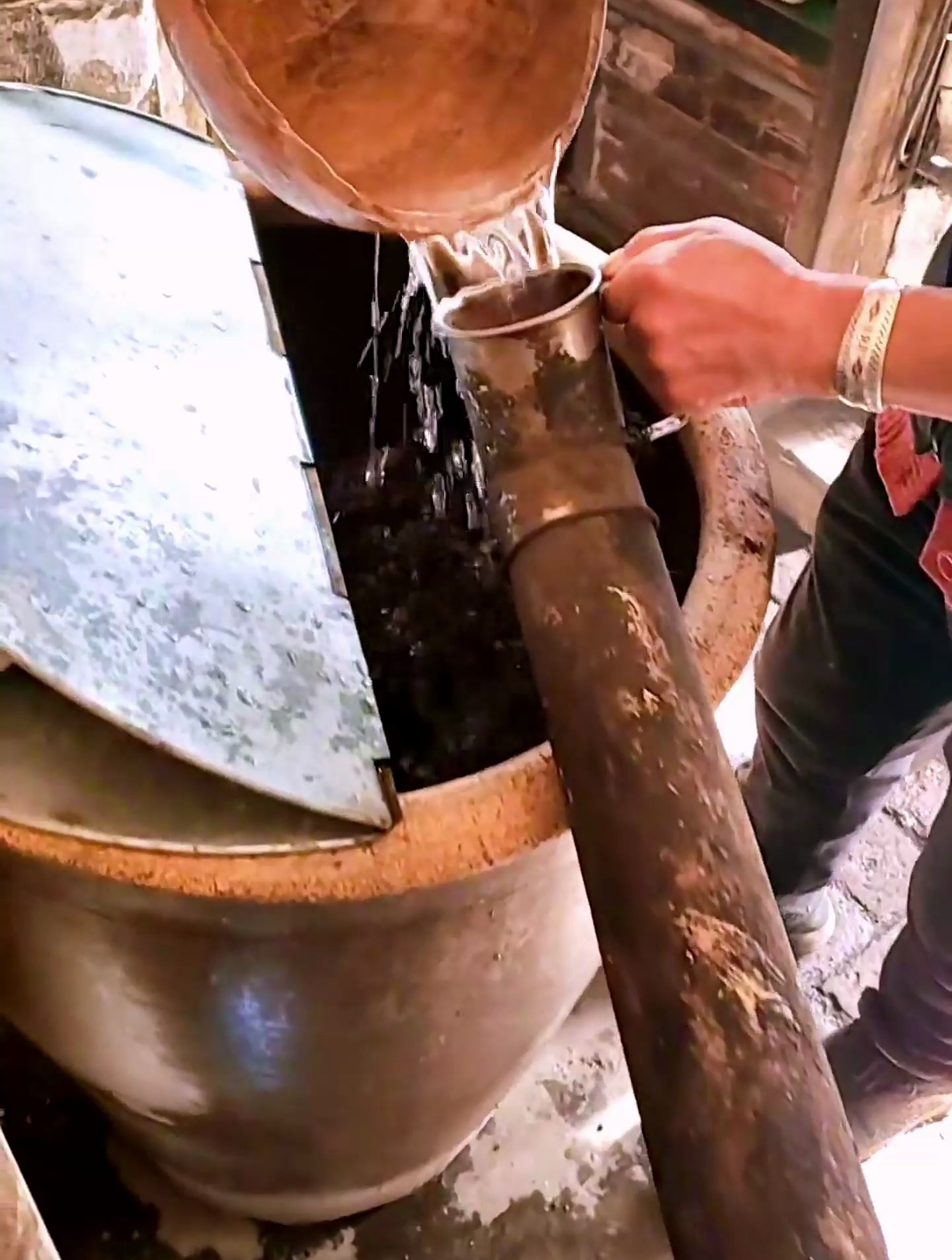 旧时农村烧水的用具:汆子!-度小视