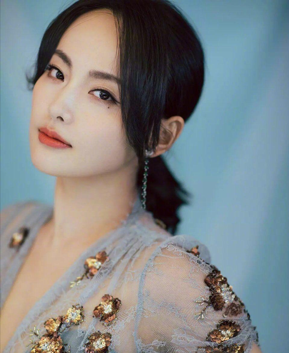 这些女明星长着痣,但妩媚,可爱,高冷,性感,谁会嫌弃她们呢?