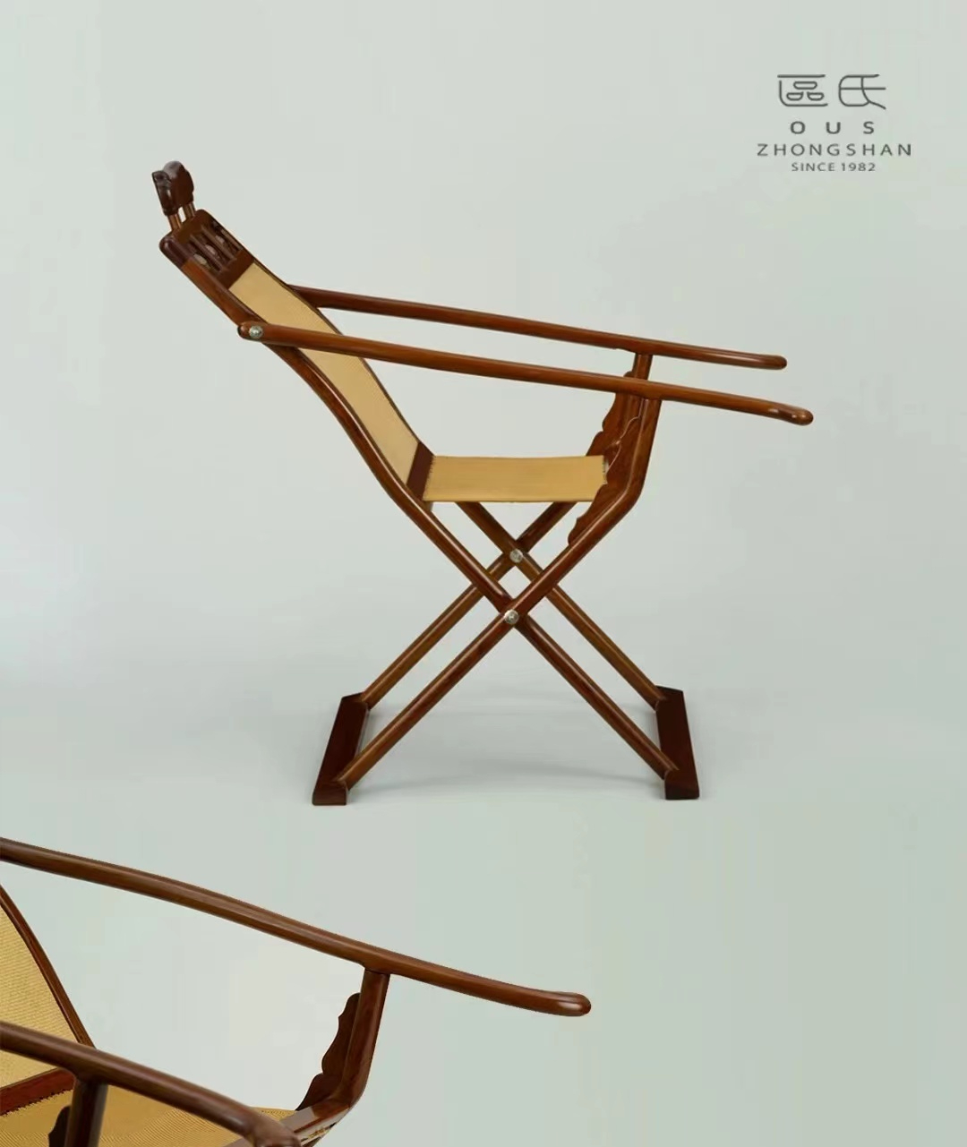 区氏家具:明代黄花梨躺椅一臻品呈现