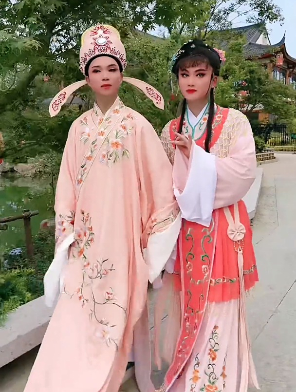 越剧经典情探送王郎