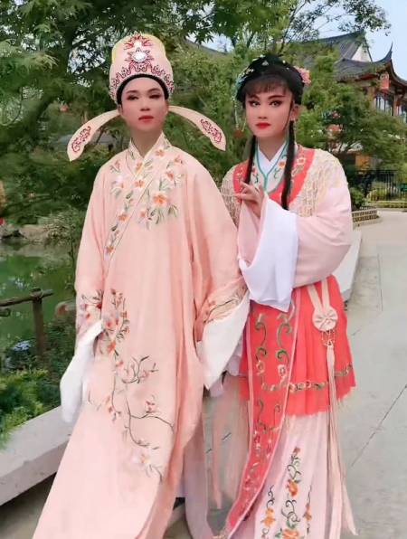 越剧经典情探送王郎