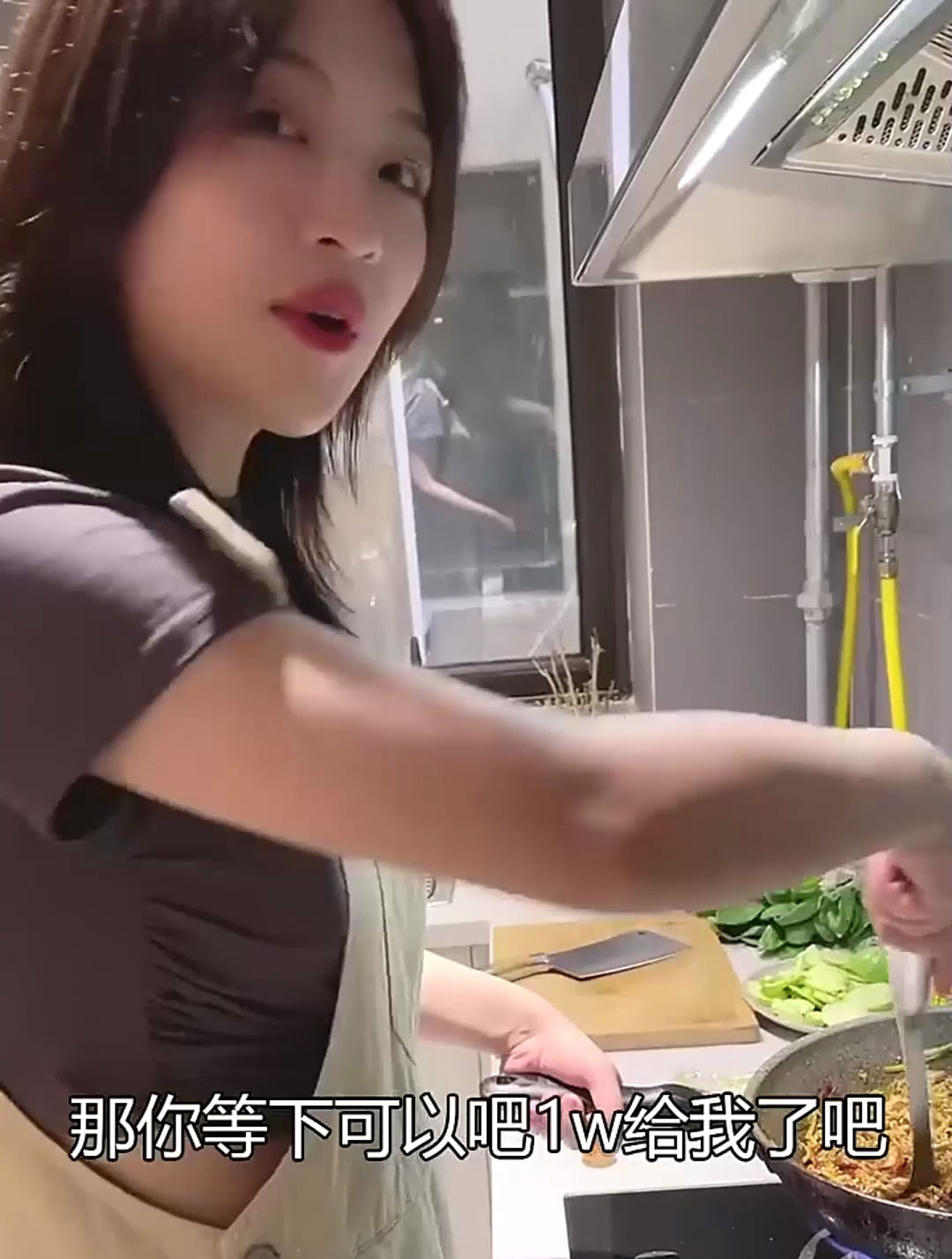 你们的跑腿界的彭于晏又回来了!-度小视