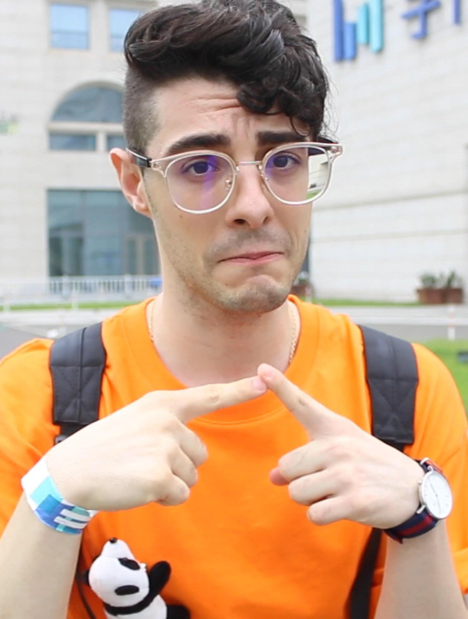 荷兰帅哥网恋中国女友,结果被骗感情在中国流浪,第3集-度小视