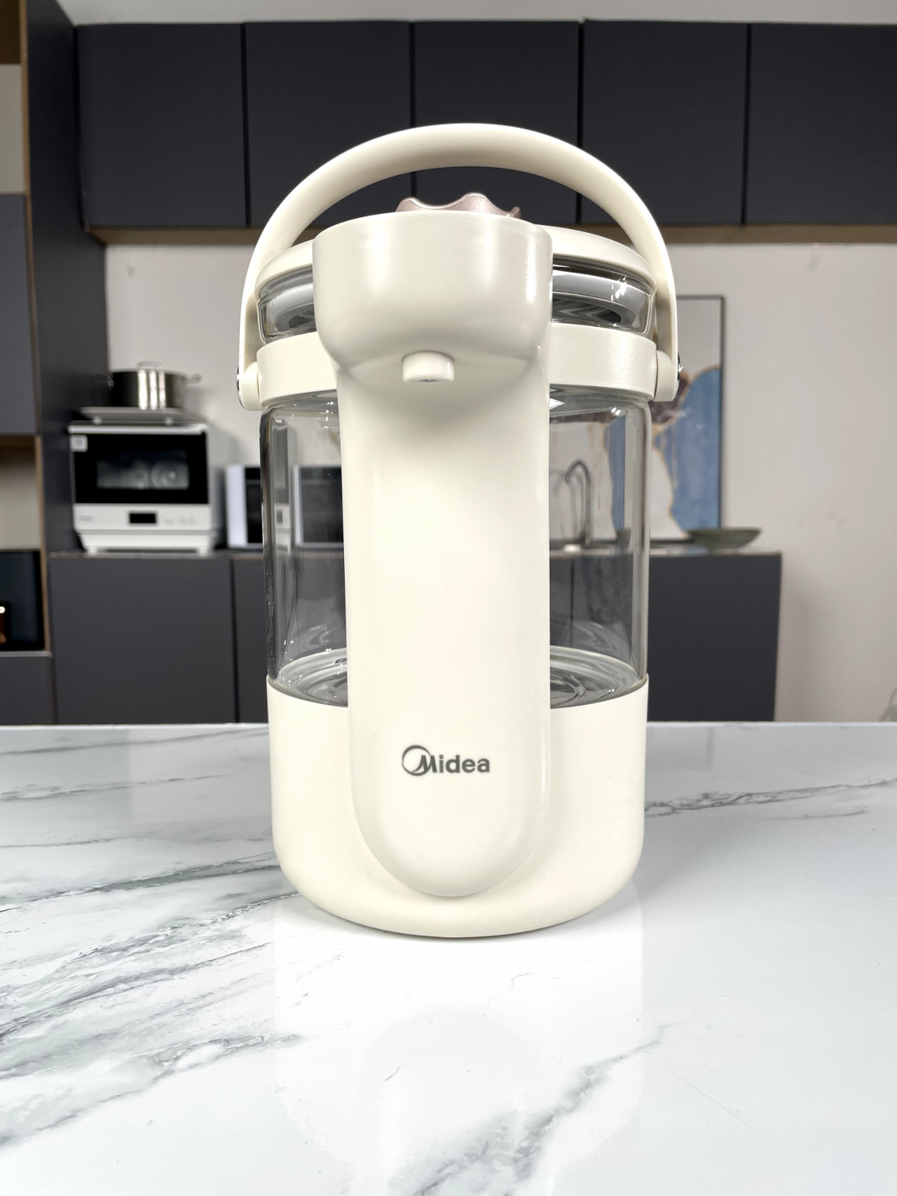 解锁健康饮水新姿势!美的小殿下电热水壶测评