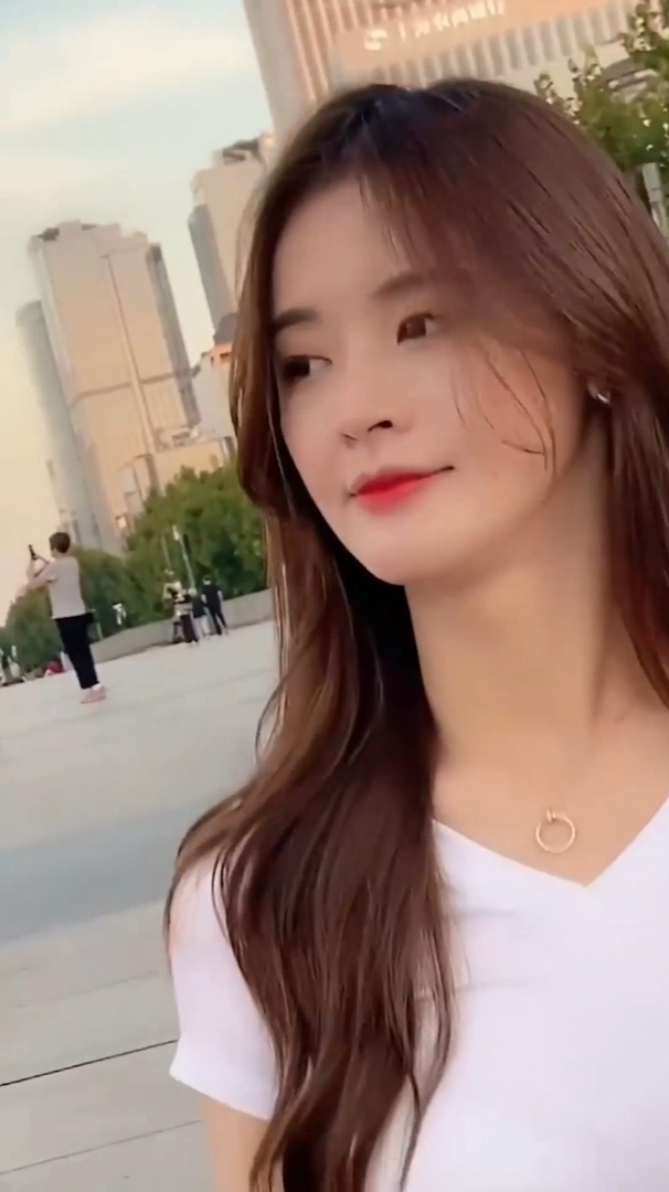 程楠街拍:唯一的缺点,就是你不是我的