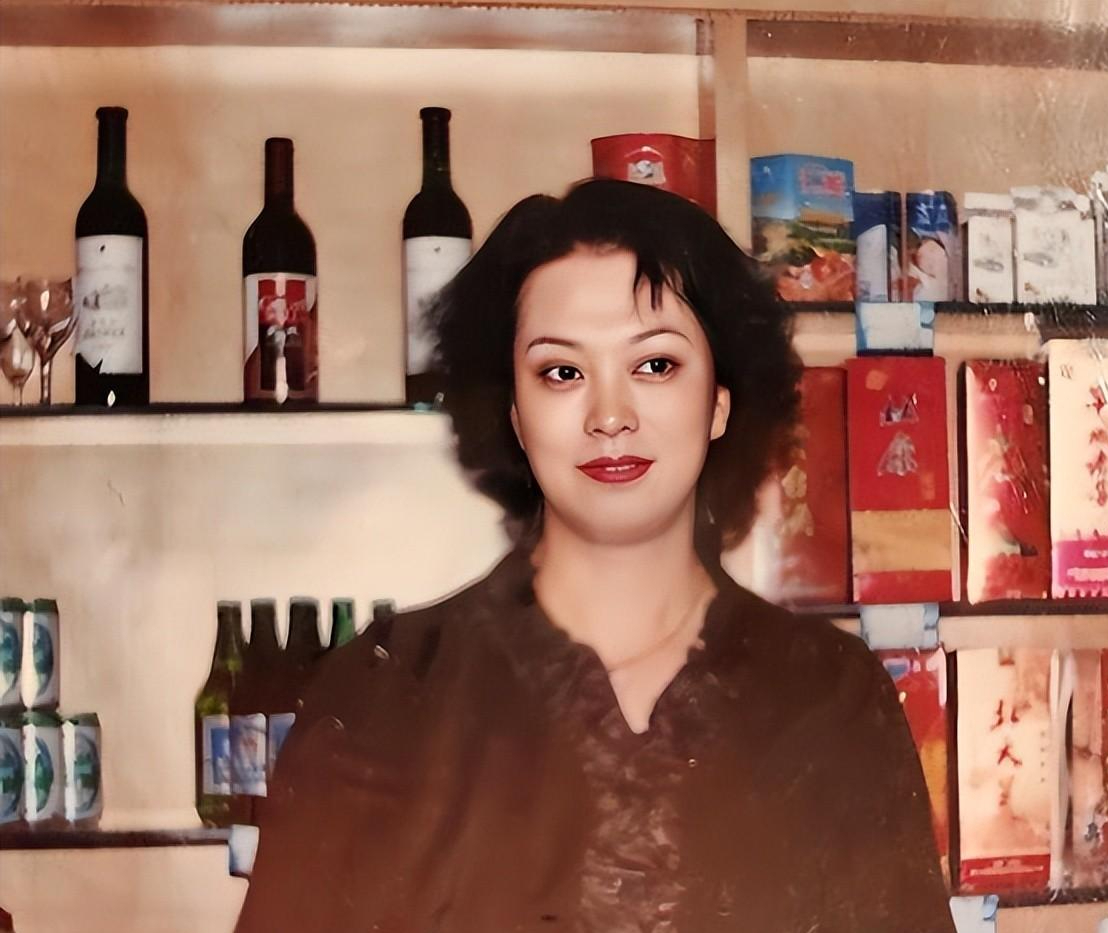 纪实辽宁"励志大妈"于书:前夫出轨自己曾两度瘫痪,55岁终获真爱