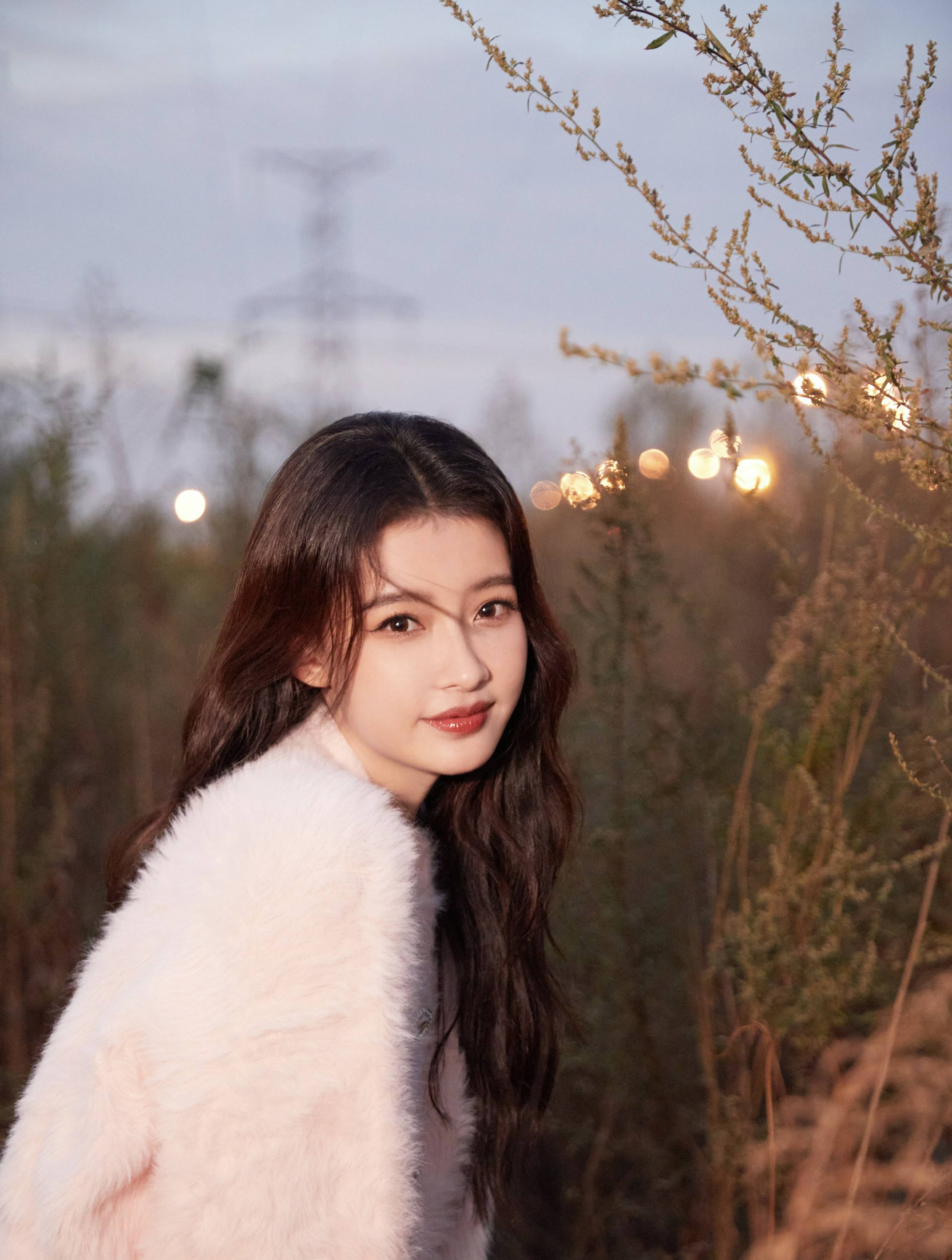 "豪门媳妇"孙怡,"野模"出身闯社会,婚后五年未办婚礼1-度小视