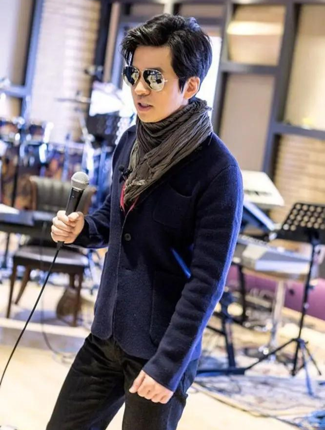 单依纯评价李健,改变了她的人生轨迹,一段很奇妙的缘分!-度小视