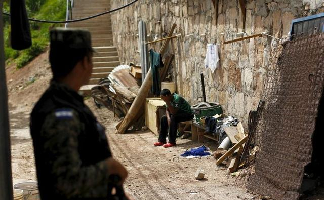 洪都拉斯:犯罪率居高不下,女杀手让人闻风丧胆,盛产咖啡和香蕉