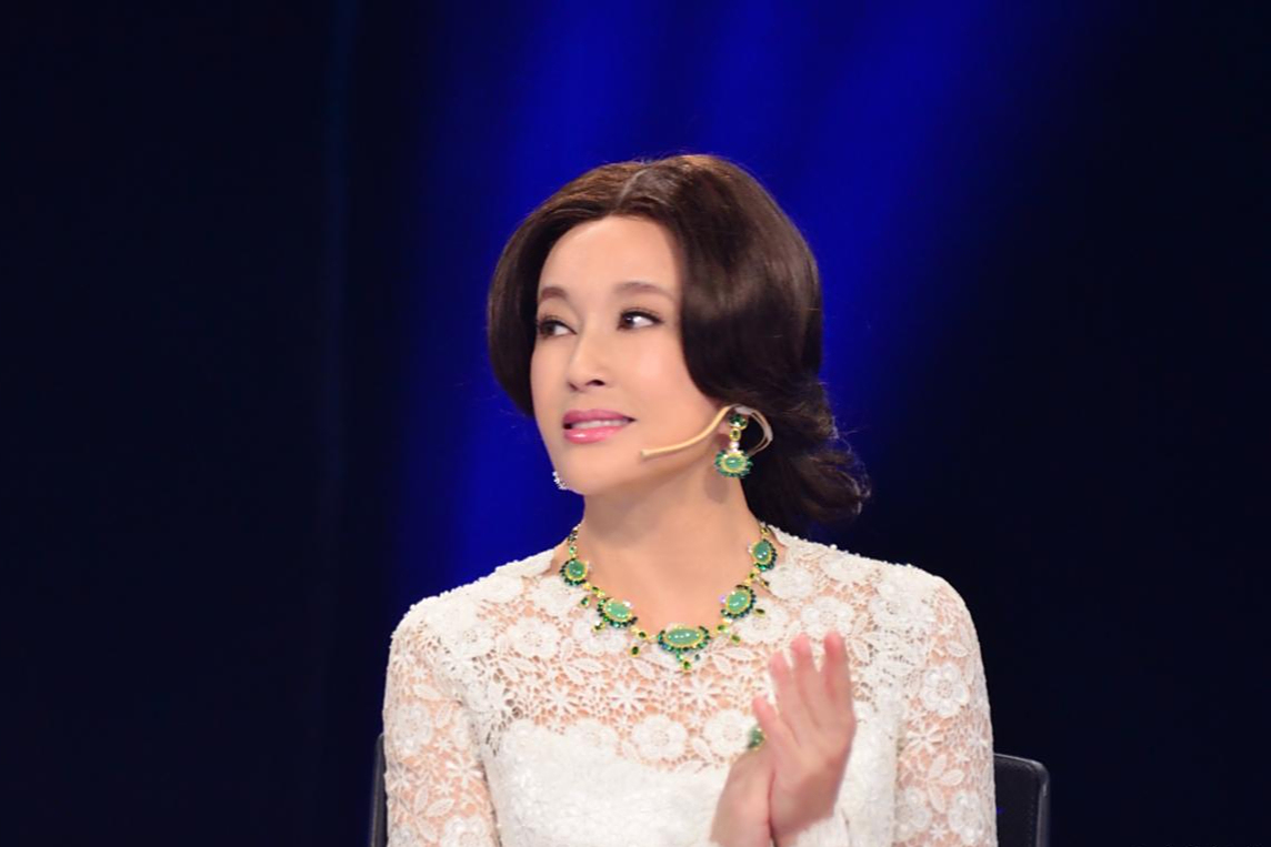 刘晓庆:26家公司19套房产,收藏翡翠价值102亿,4千平豪宅当仓库