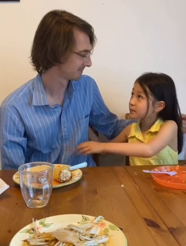 老公和melody动不动就深情款款的,我还是喜欢妹妹这种feel-度小视