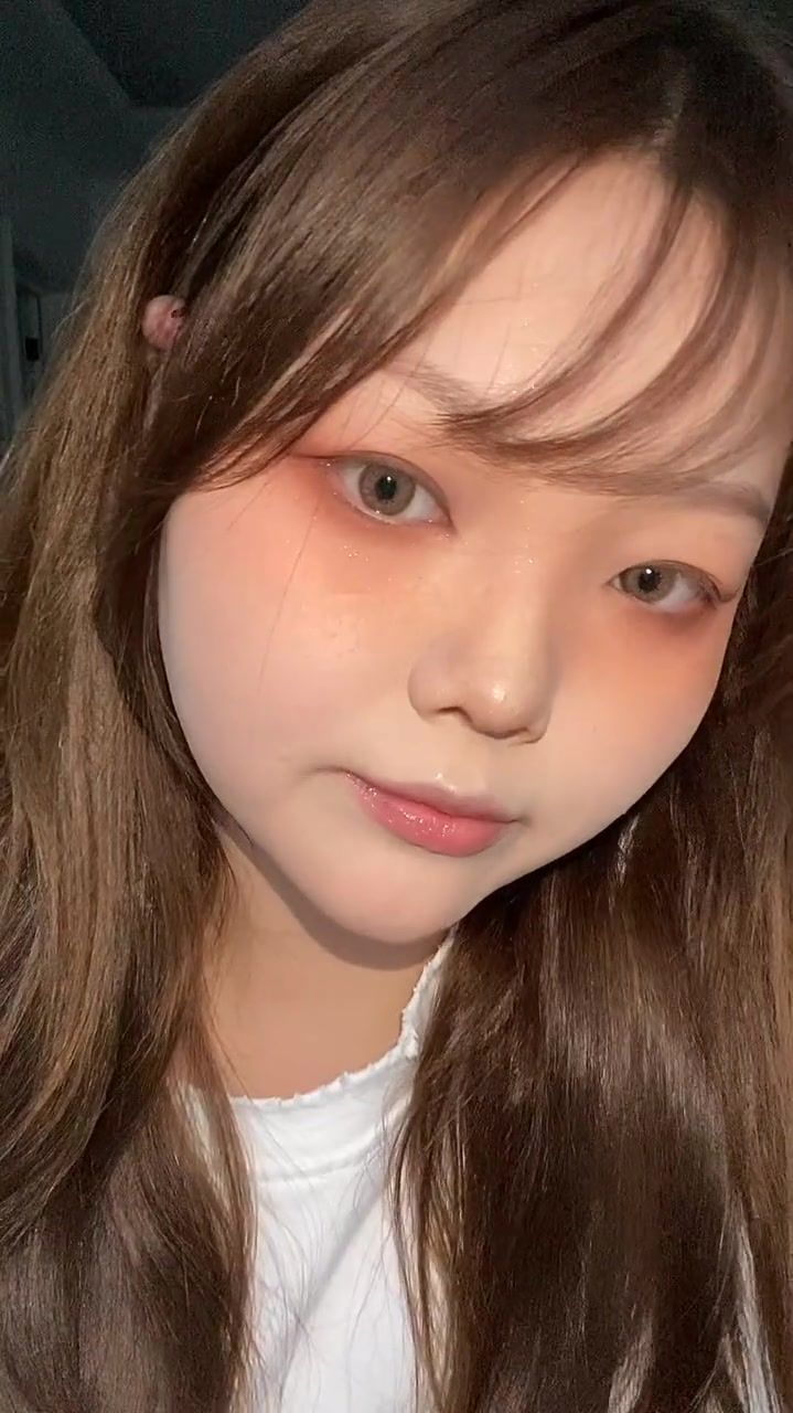 病娇日系的重点是腮红,一起get同款吧