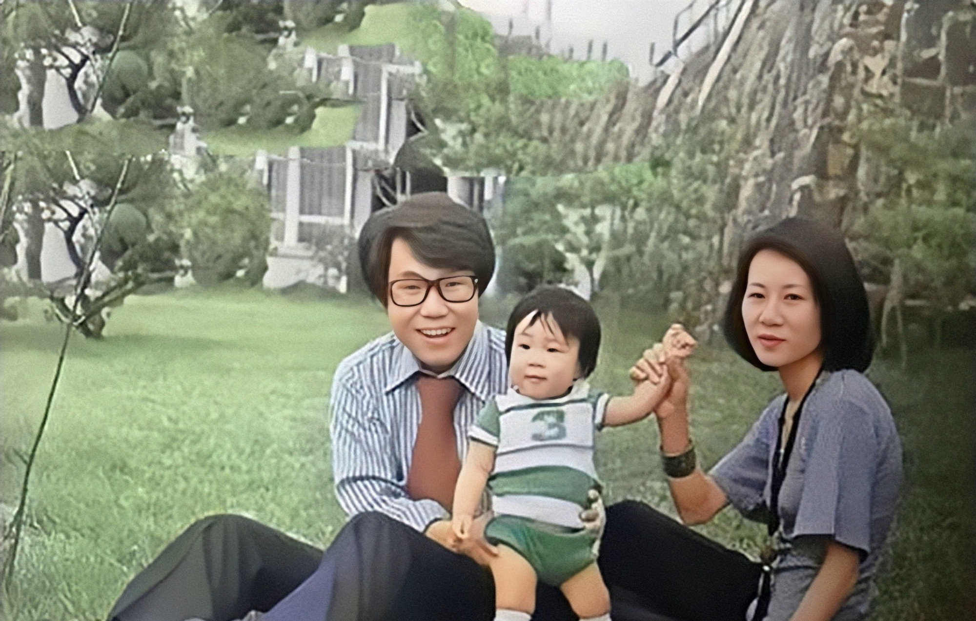 之后,尹汝贞与赵英男生育了两个儿子.