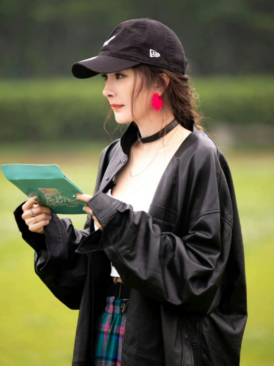 杨幂综艺穿搭私服 你永远可以相信"幂式穿搭"!