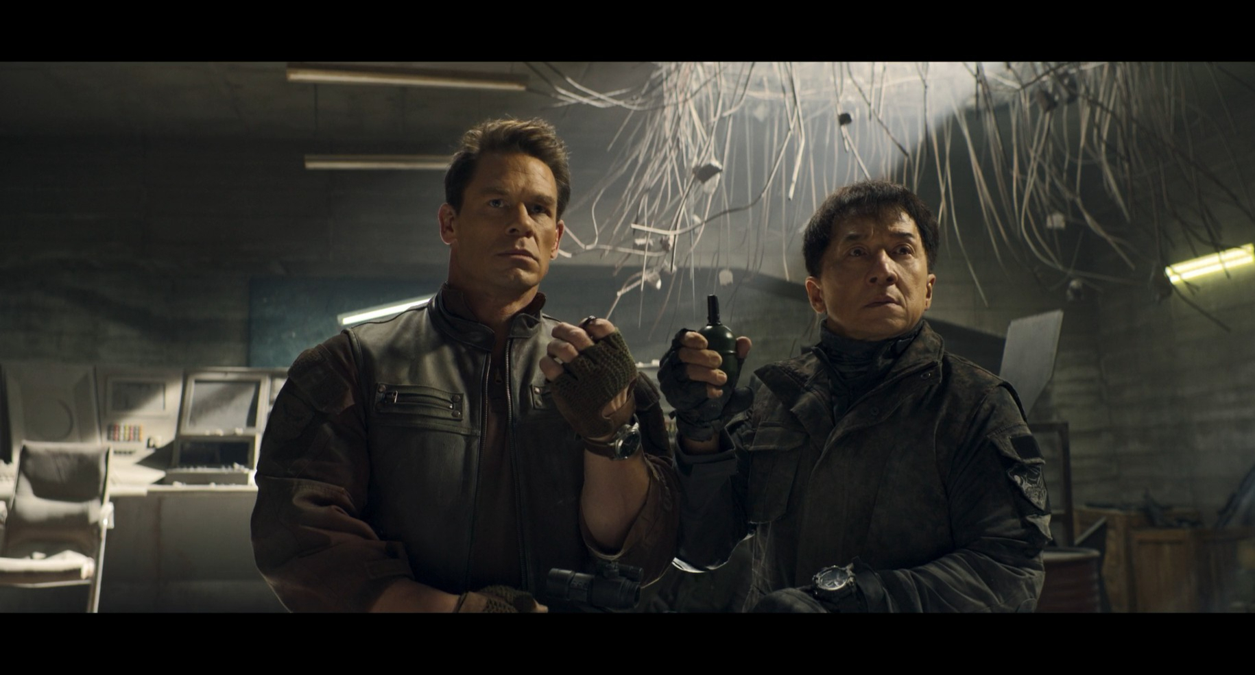 成龙动作新剧在北美上映,电影《狂怒沙暴》到底值不值得一看?