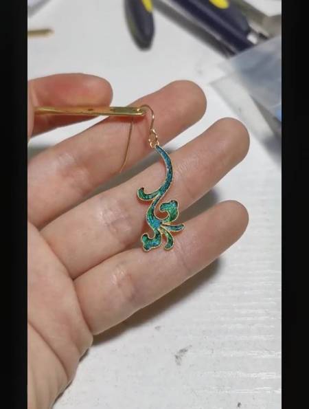 如果我查的资料没错的话,点昆虫翅膀属于昱珀工艺-度小视