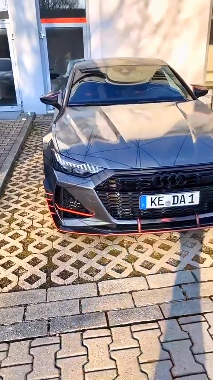 兄弟们今天开开荤奥迪rs7rabt