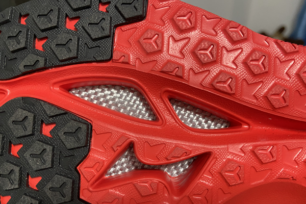 海尔斯788s碳板跑鞋主观测评