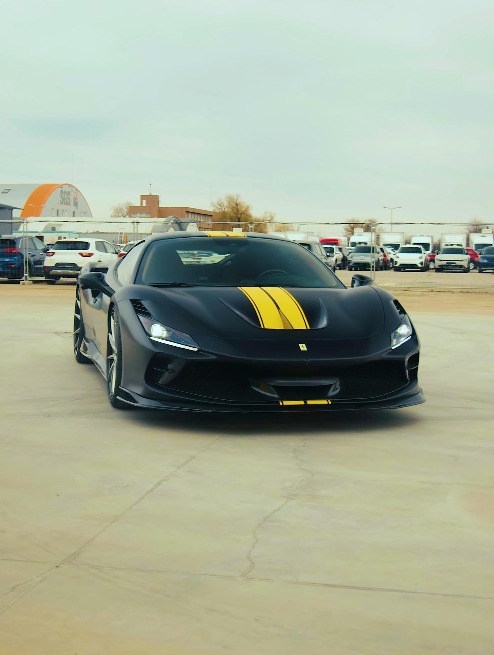 保时捷911 法拉利f8