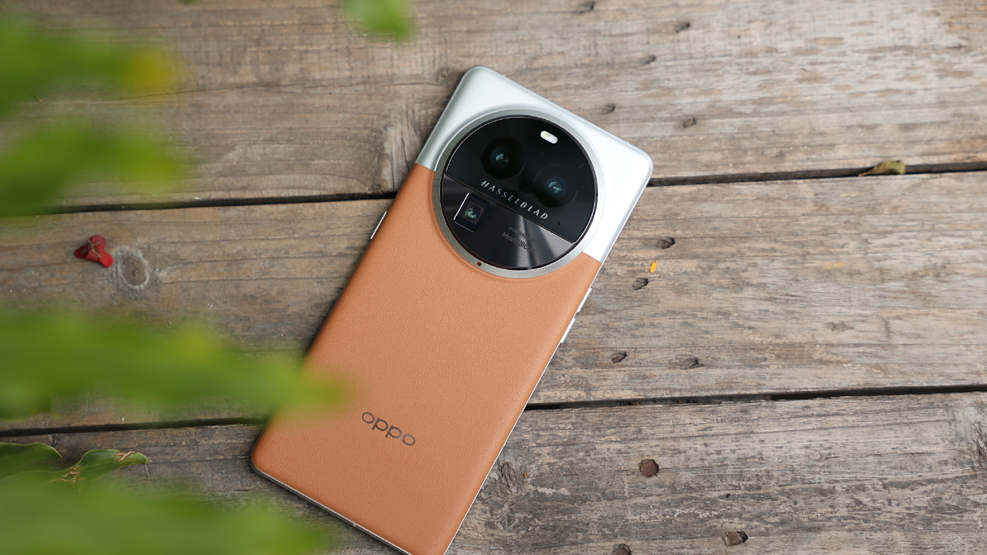 都是一英寸大底,小米13pro和oppofindx6pro区别在哪?谁更香?