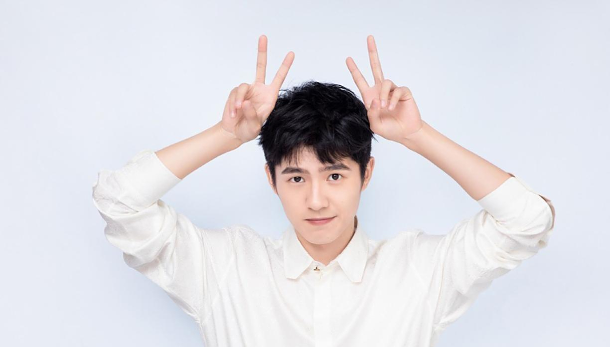 身材"没料"却还敢露肉的明星,现今小鲜肉的白斩鸡身材实在是虐心