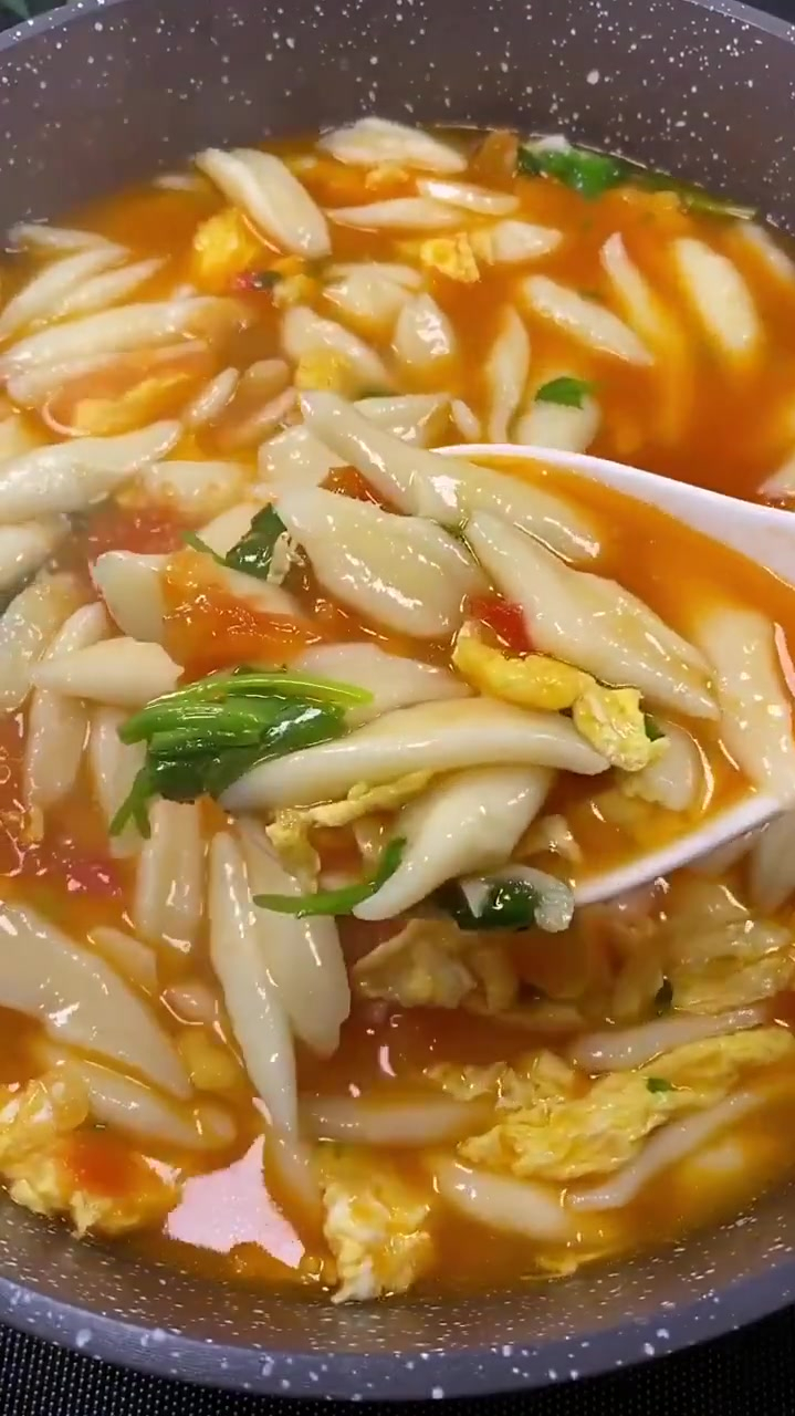 月子餐:山药面鱼汤