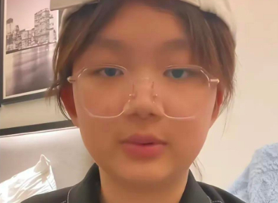 回顾女网红大放厥词侮辱男性竟上升到革命先烈网友逮捕她