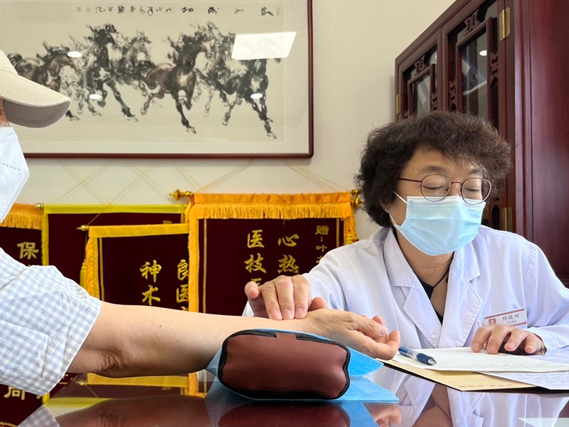 北京好中医特聘肿瘤专家郝迎旭提醒七类人是肝癌的高危人群