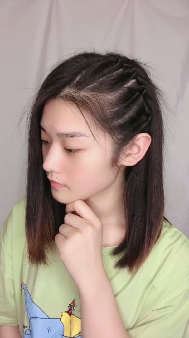 发型分享酷酷女孩发型一看就会的酷酷的发型