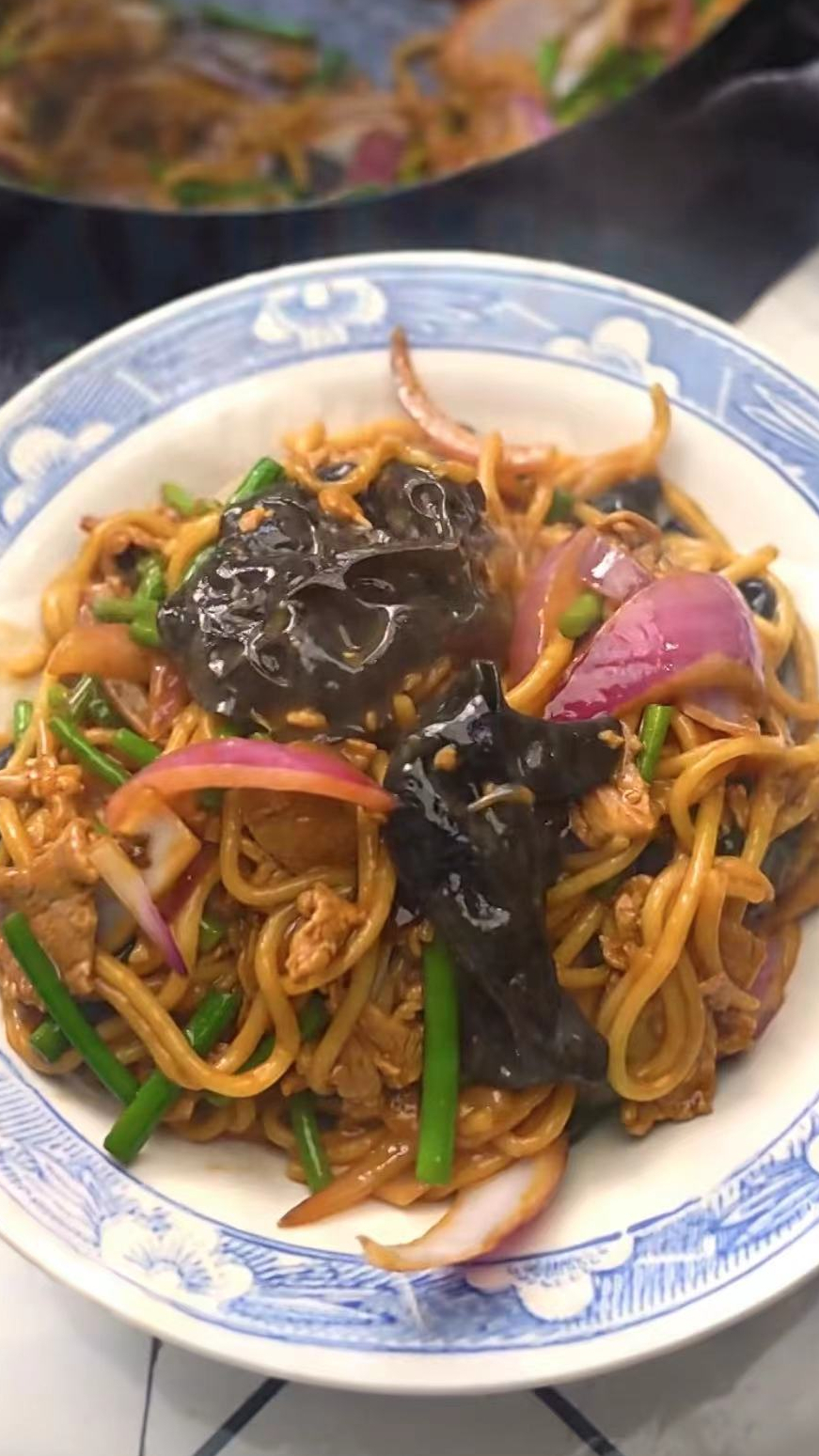 过油肉炒饸饹你吃过吗?太香了