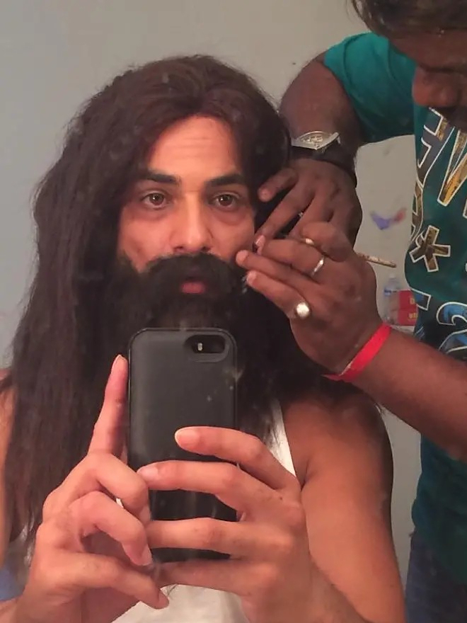 《佛陀》扮演者,魅力王子悉达多到觉者佛陀之路