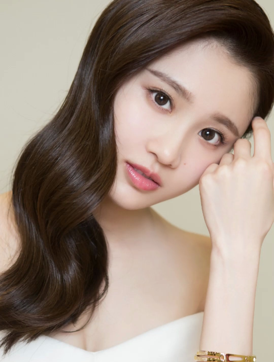 优雅大气的张慧雯,百里挑一的容颜,靓丽性感的身材,堪为仙女