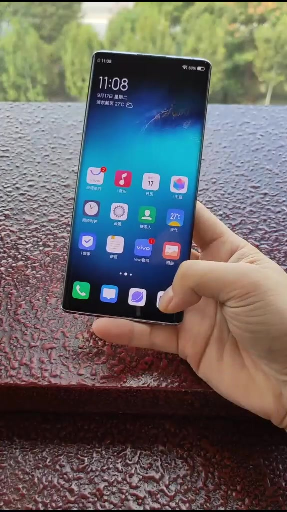 vivonex3极速上手,这样的无界瀑布屏设计,你喜欢吗