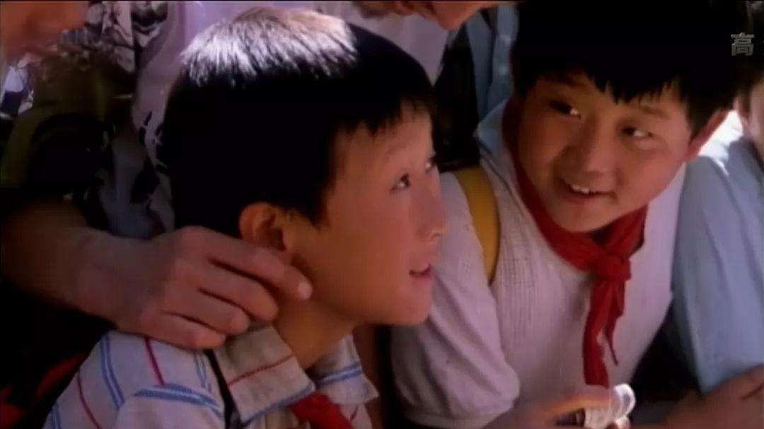 表哥月入三千,张口借十万,我本想拒绝无奈答应,隔天庆幸不已