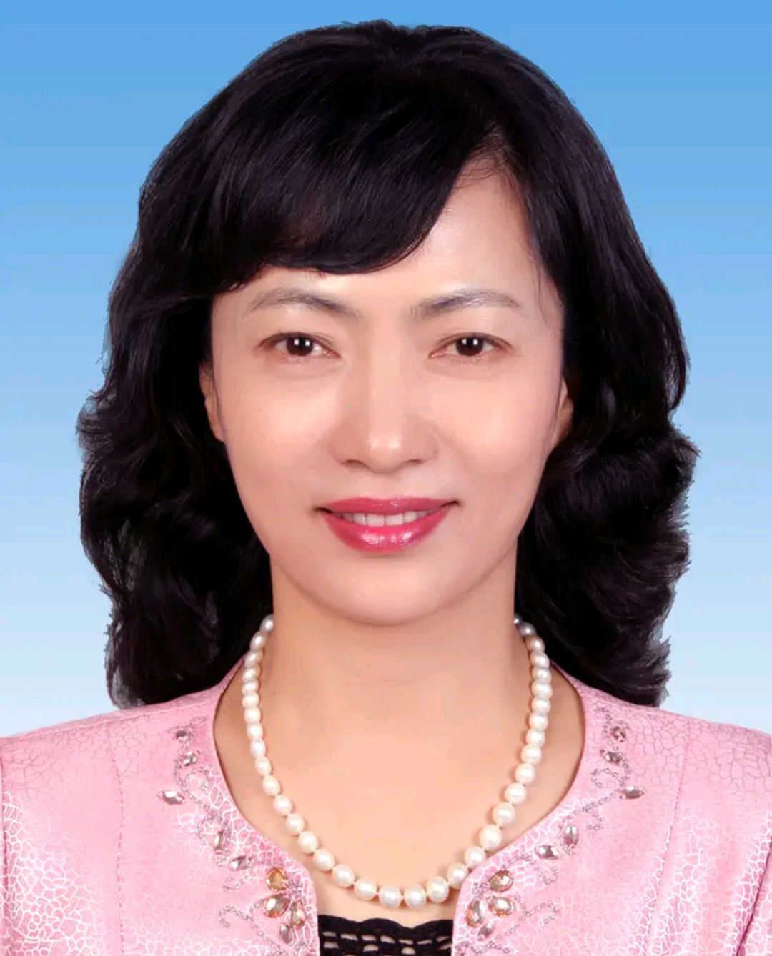 兵团塔里木大学女校长张爱萍,寄语学子:践行胡杨精神,今年54岁