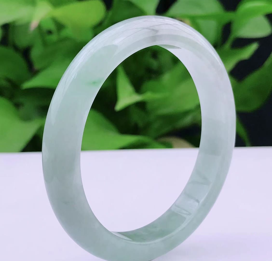 翡翠糯种翡翠手镯