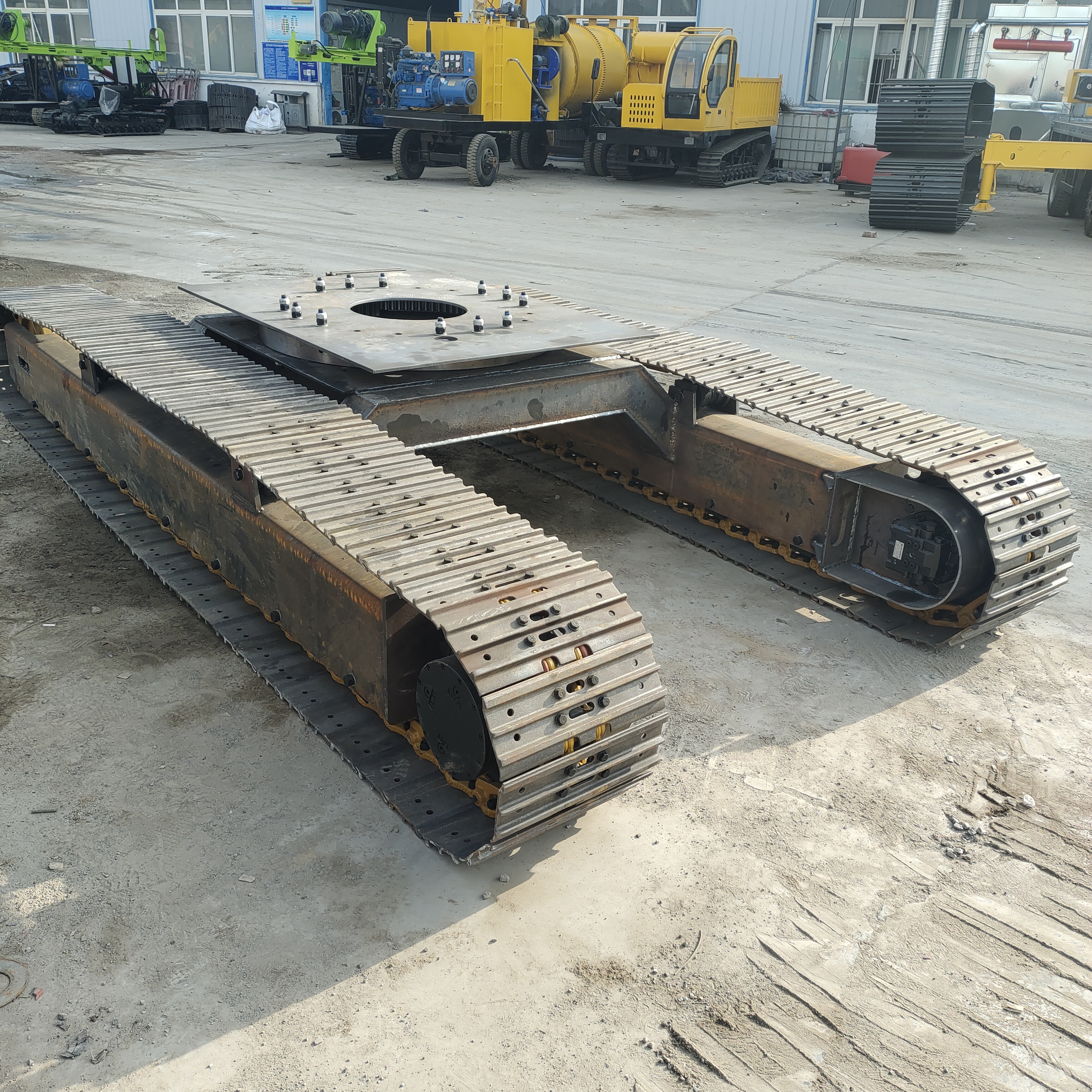 履带底盘总成应用广泛适用于各种机械设备的底盘配件