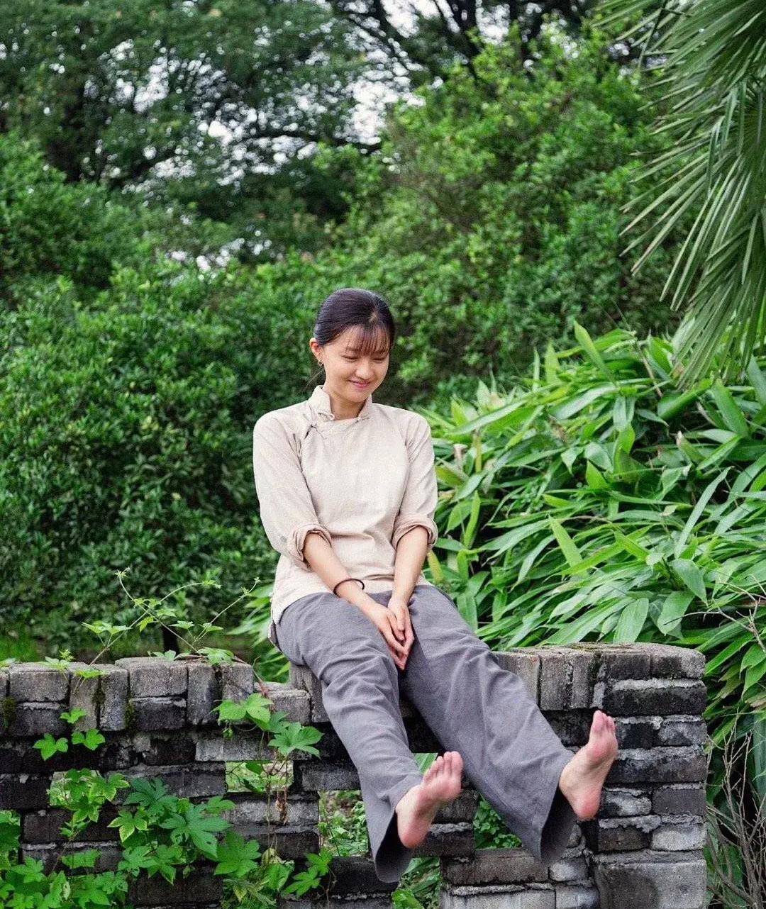 演员傅晶看起来哪像44岁的阿姨啊,明明是18岁的小姑娘