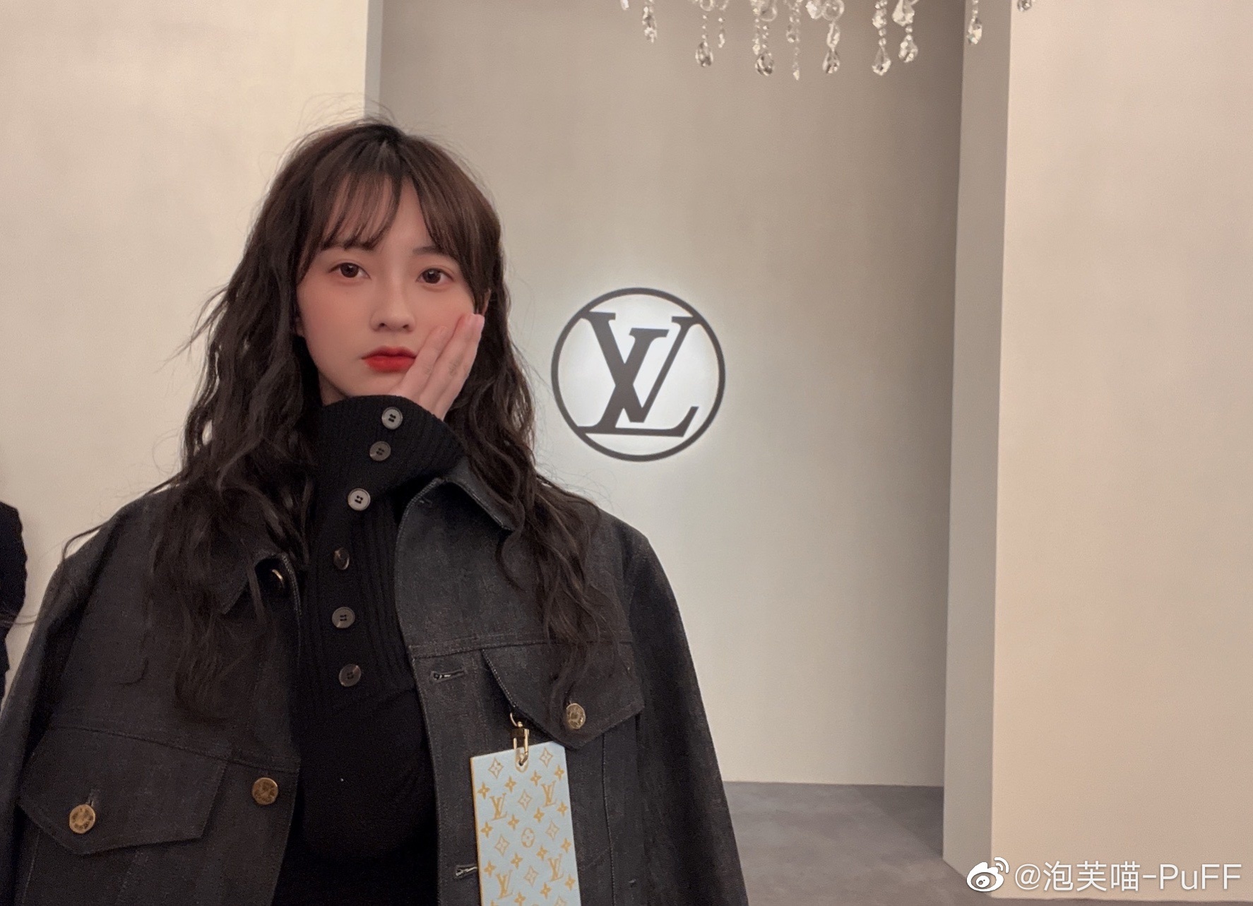 泡芙喵在哪上大学?泡芙喵和怪异君是情侣吗? 泡芙喵在哪上大学?泡芙喵和怪异君是情侣吗?