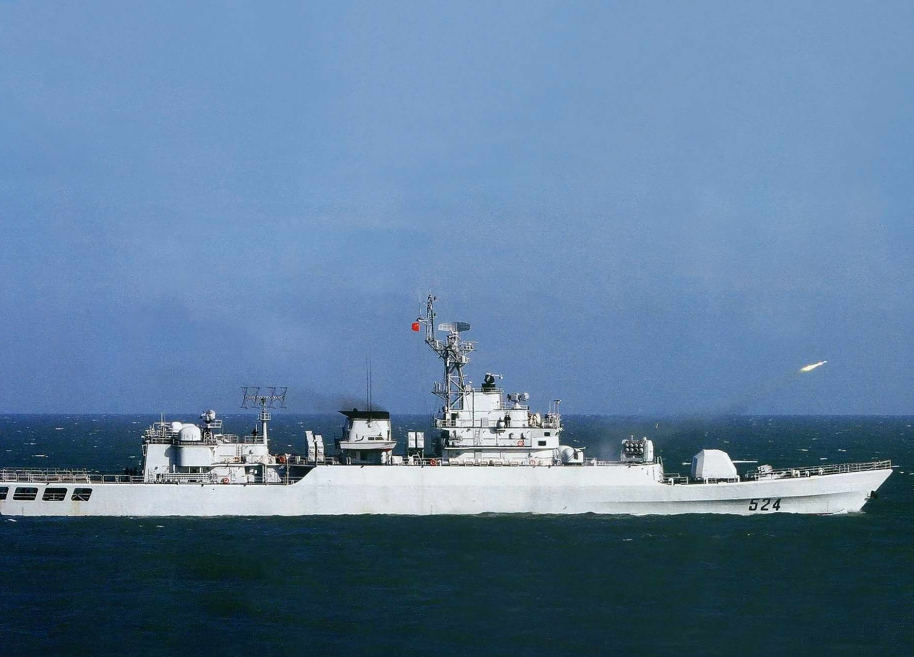 053h3型护卫舰太调皮了!