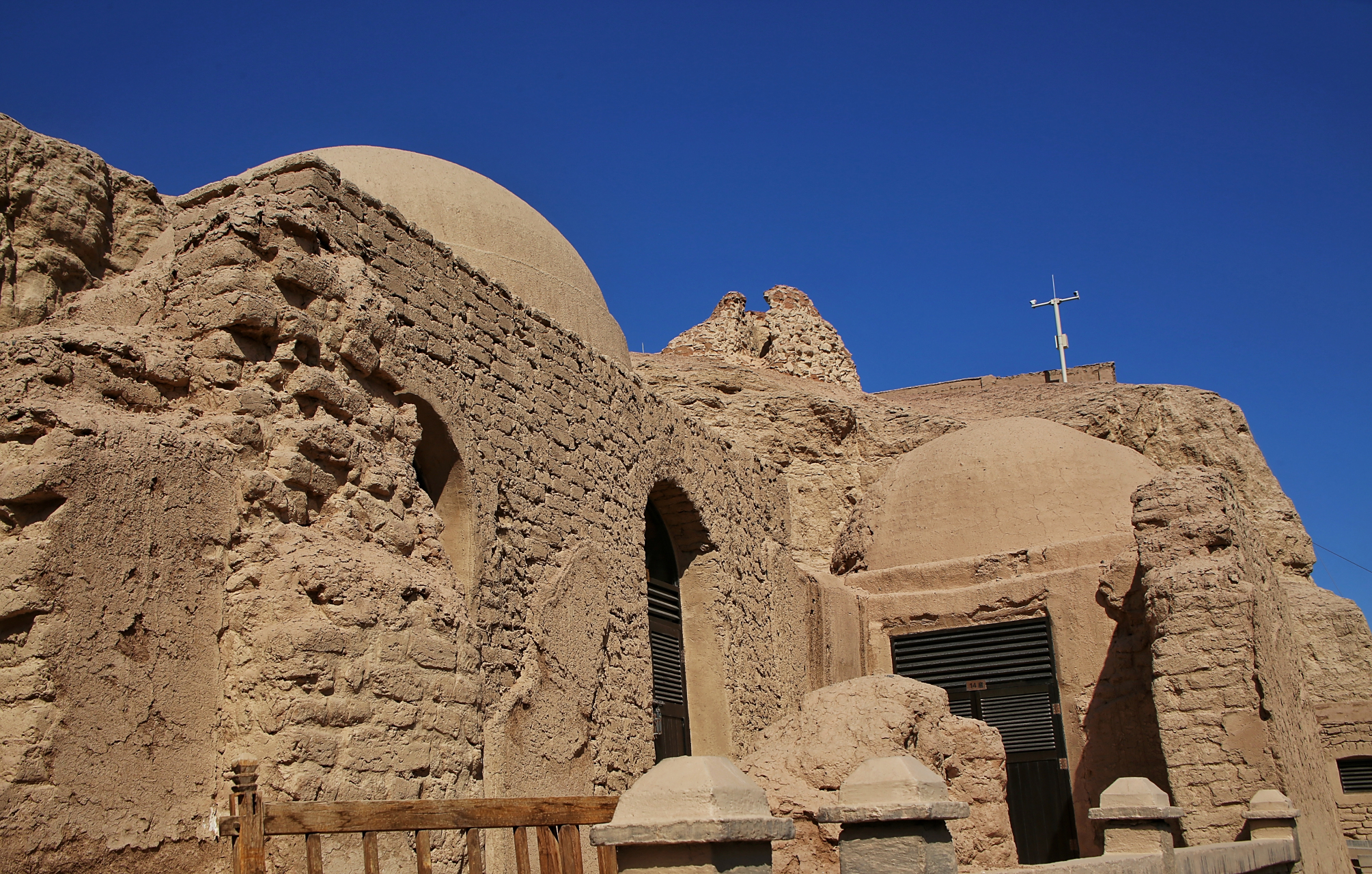 九月动态激励计划#  吐峪沟千佛洞 吐峪沟千佛洞位于新疆吐鲁番赌南