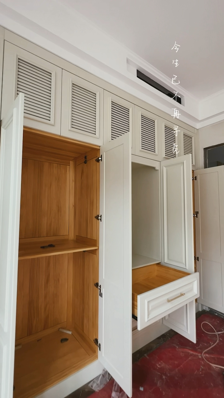 法式风格全屋定制衣柜落地原木拼框柜体实木柜门