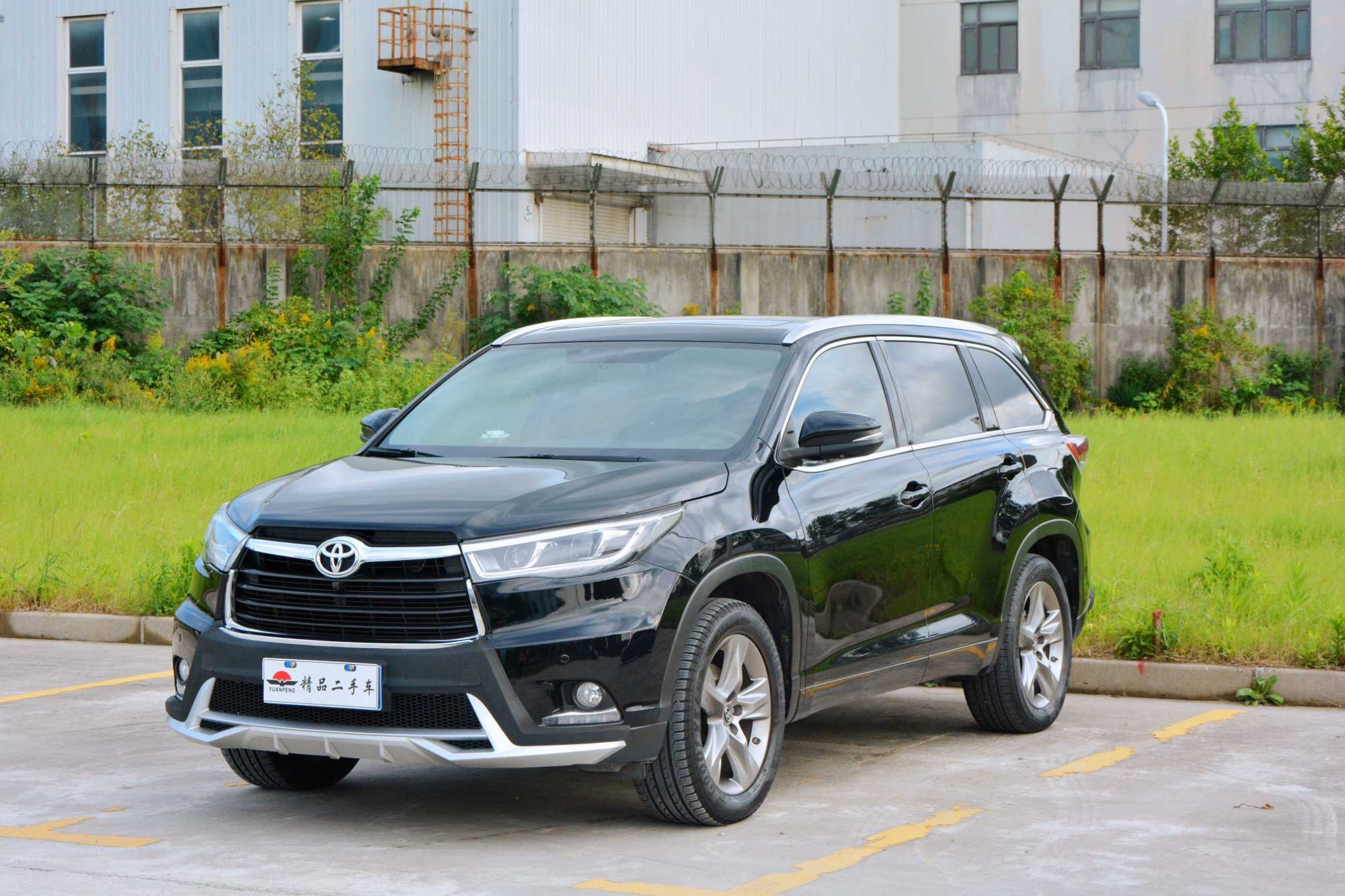 2016年丰田汉兰达两驱7座精英版