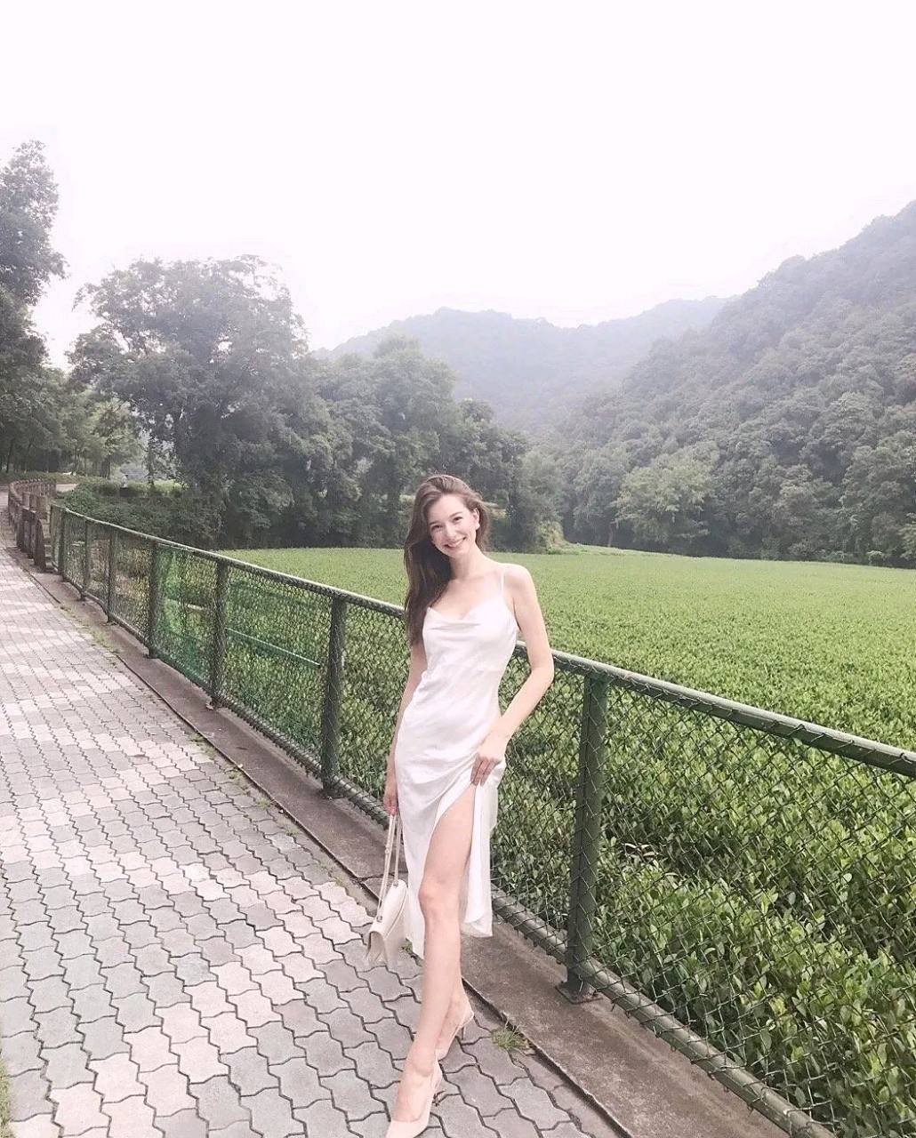 anastasiacebulska 中文名秦妃,来自白俄罗斯的四国混血#颜值超高的