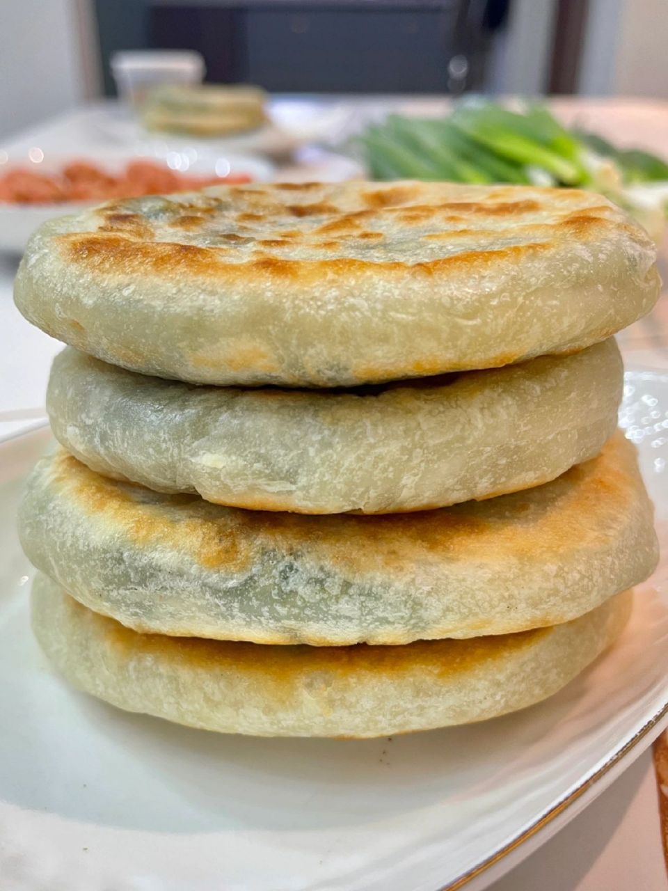 不用揉面的韭菜馅饼…|||真的简单又好吃啊凉了都好吃 #每周创作进行